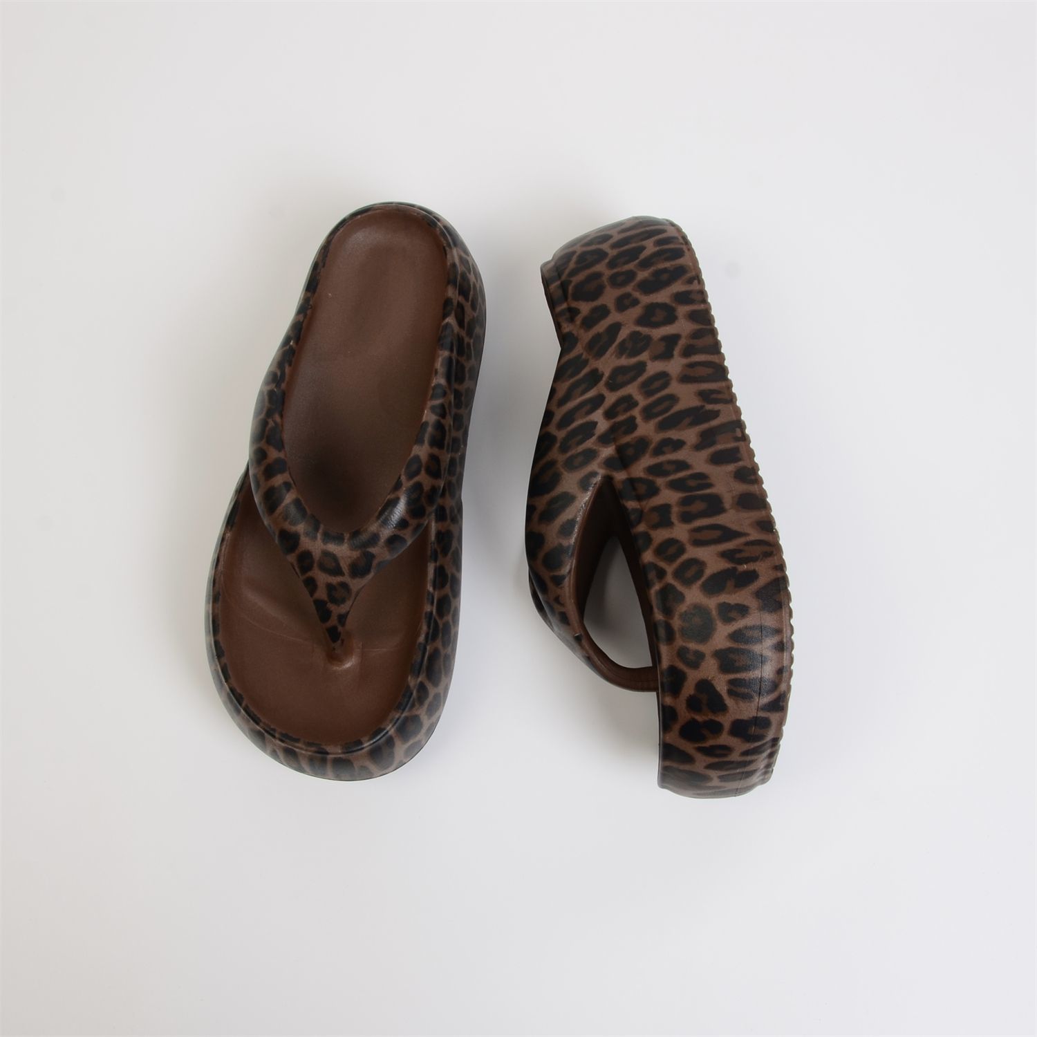 Retro Street slippers met luip - Women Fashion Images recensie en prijs